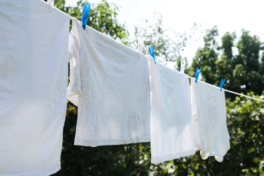 Static-Free Laundry: Drying Clothes Without Dryer Sheets